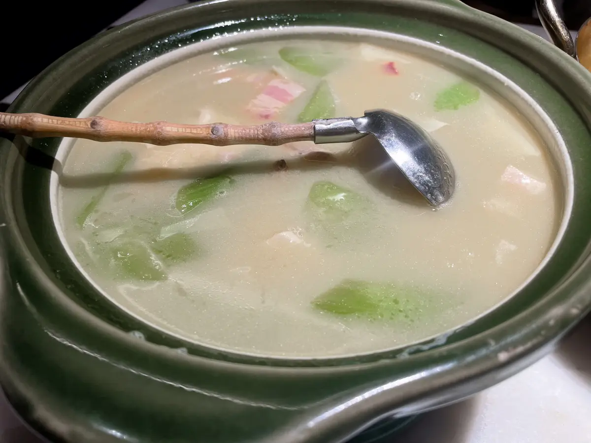 一锅丝瓜咸肉汤